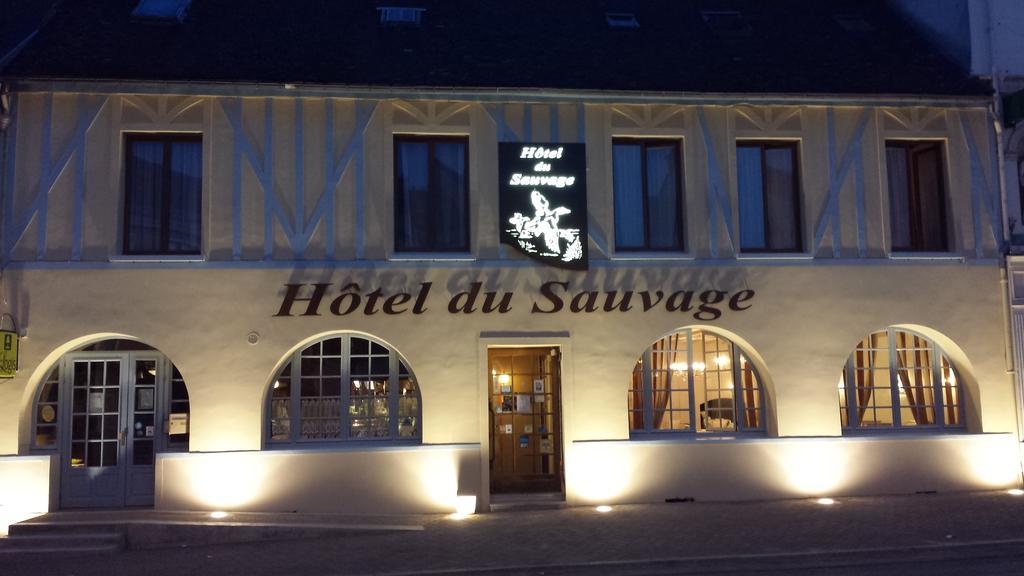 Logis Hotel & Restaurant Du Sauvage La Ferte-Gaucher Exterior photo